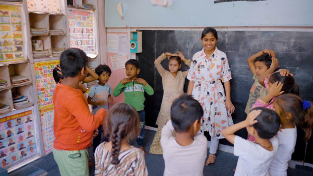 Kitabi Masti: From a Clothesline to a Community Library!